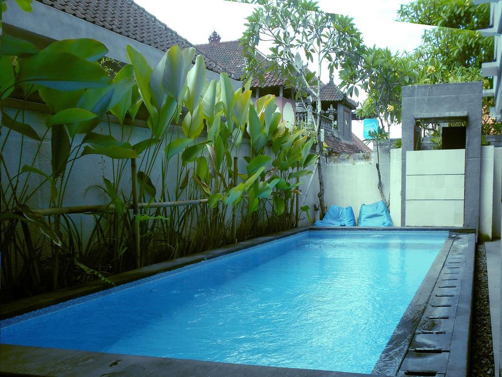 Reddoorz At Kerobokan Seminyak 2 Exterior photo
