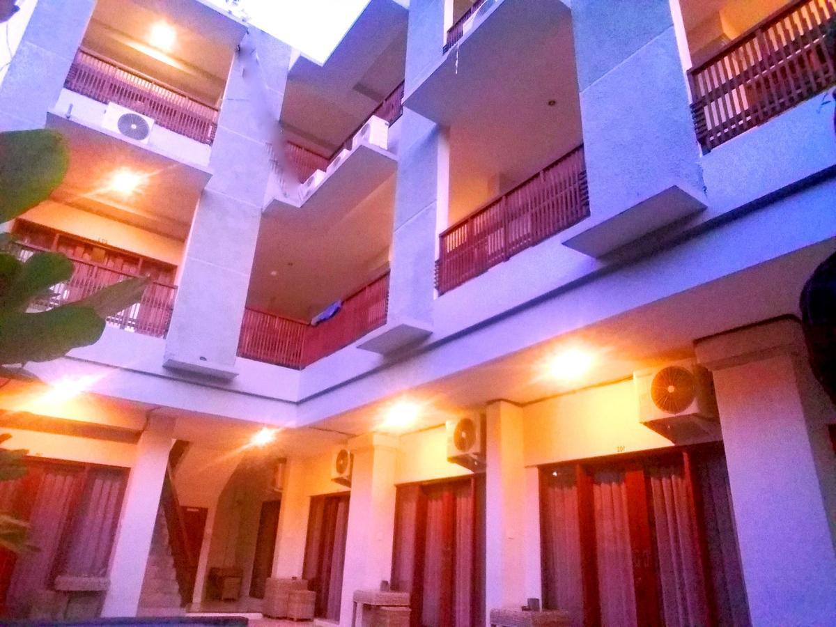 Reddoorz At Kerobokan Seminyak 2 Exterior photo