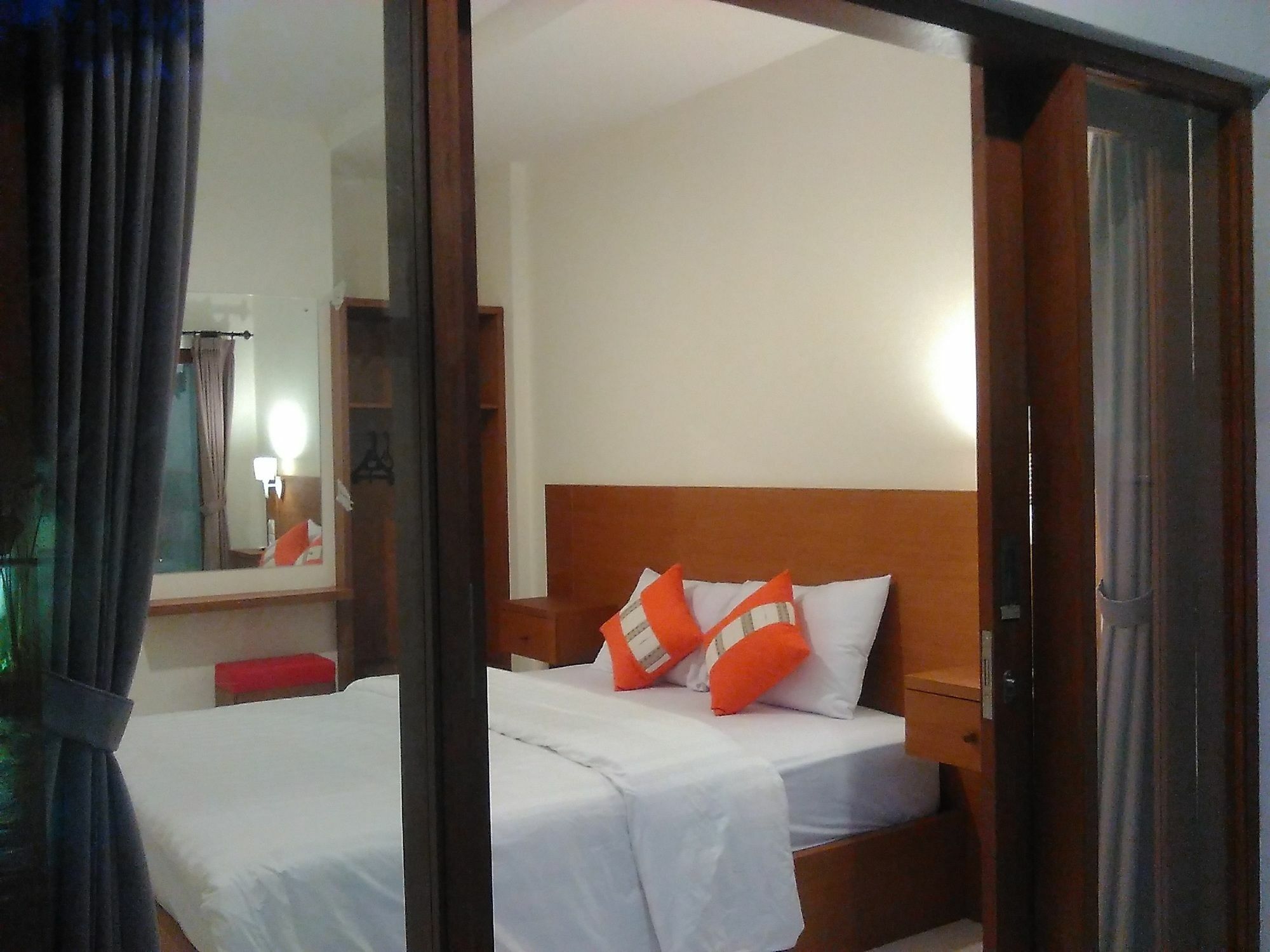 Reddoorz At Kerobokan Seminyak 2 Exterior photo
