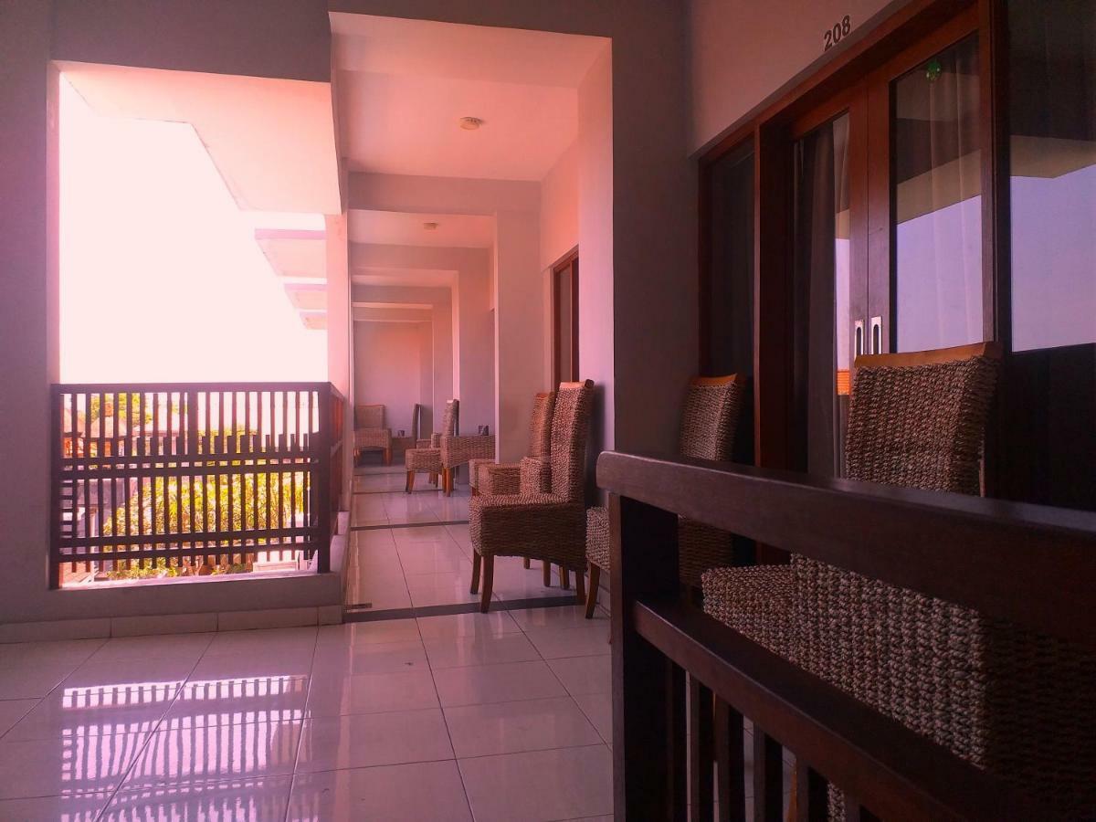 Reddoorz At Kerobokan Seminyak 2 Exterior photo